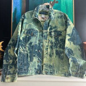 Vintage 90s Y2K Blue Tie-Dye Denim Jacket Size Large w Harley Davison Patch